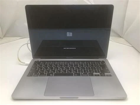 APPLE MACBOOKPRO16,2/A2251 — рециклиран лаптоп