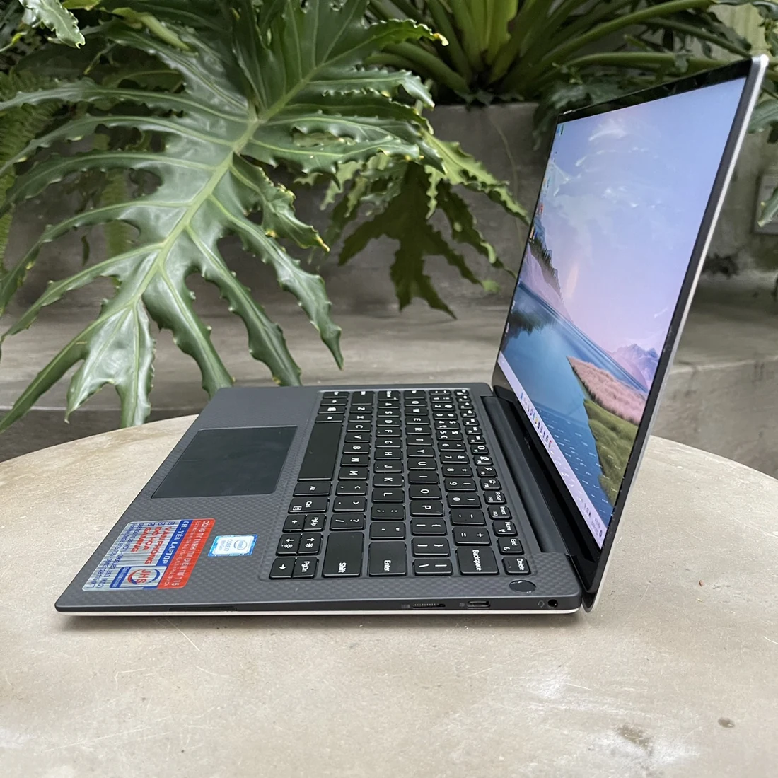 DELL XPS 13 9380 — рециклиран лаптоп