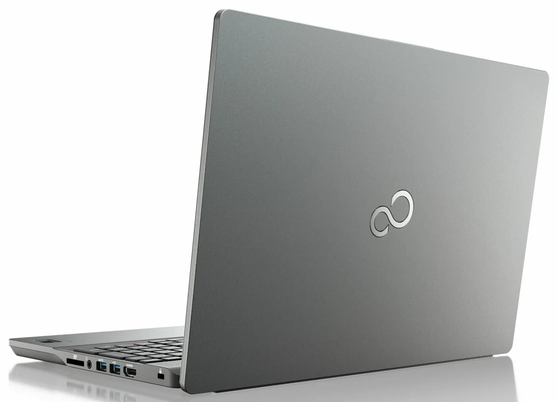 FUJITSU CELSIUS H5511 — рециклиран лаптоп